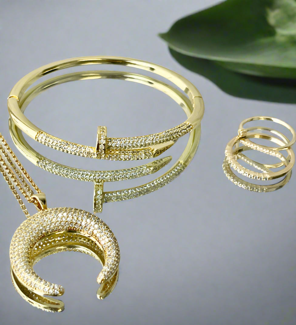 Crescent Horn Necklace