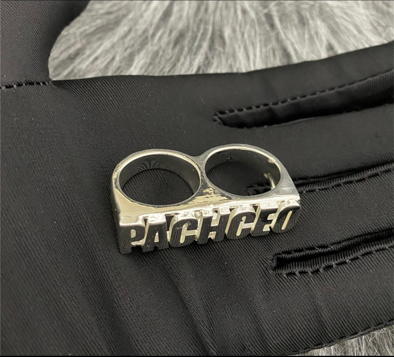 Custom 2 finger Ringer