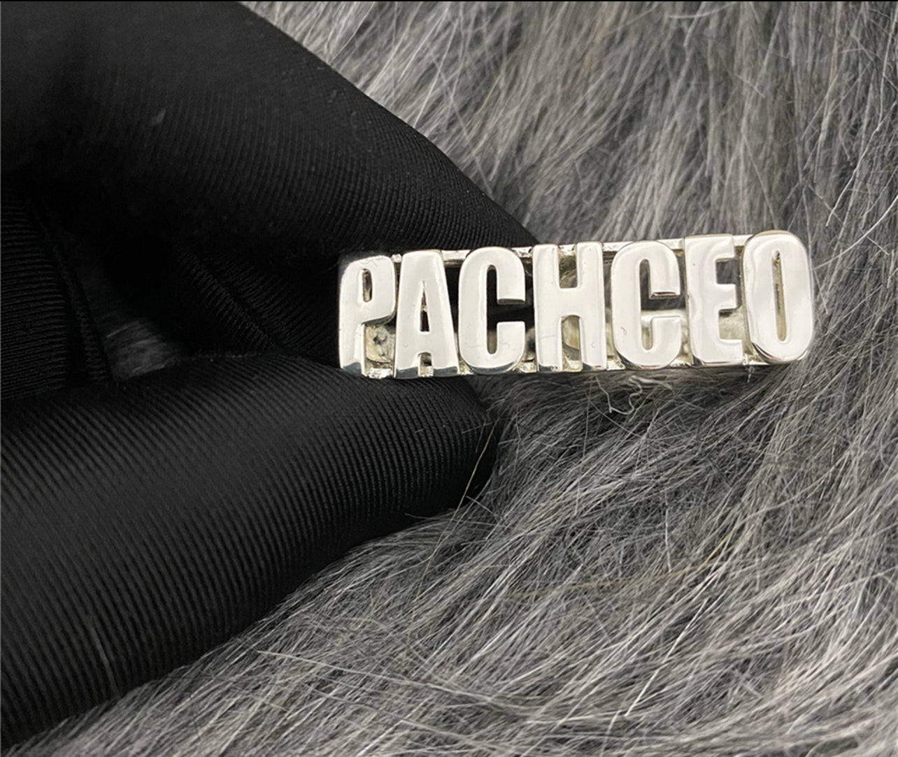 Custom 2 finger Ringer