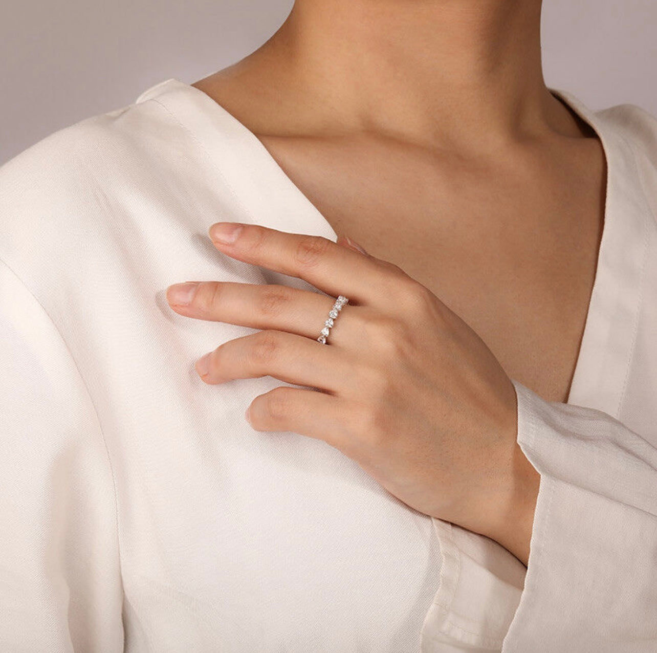 Bezeled Heart Shape Ring