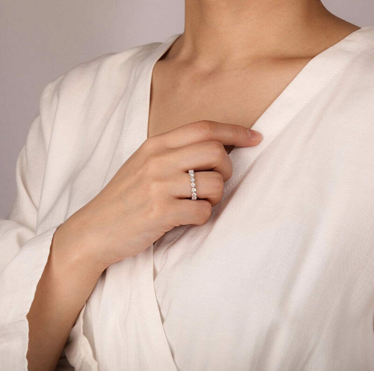 Bezeled Heart Shape Ring